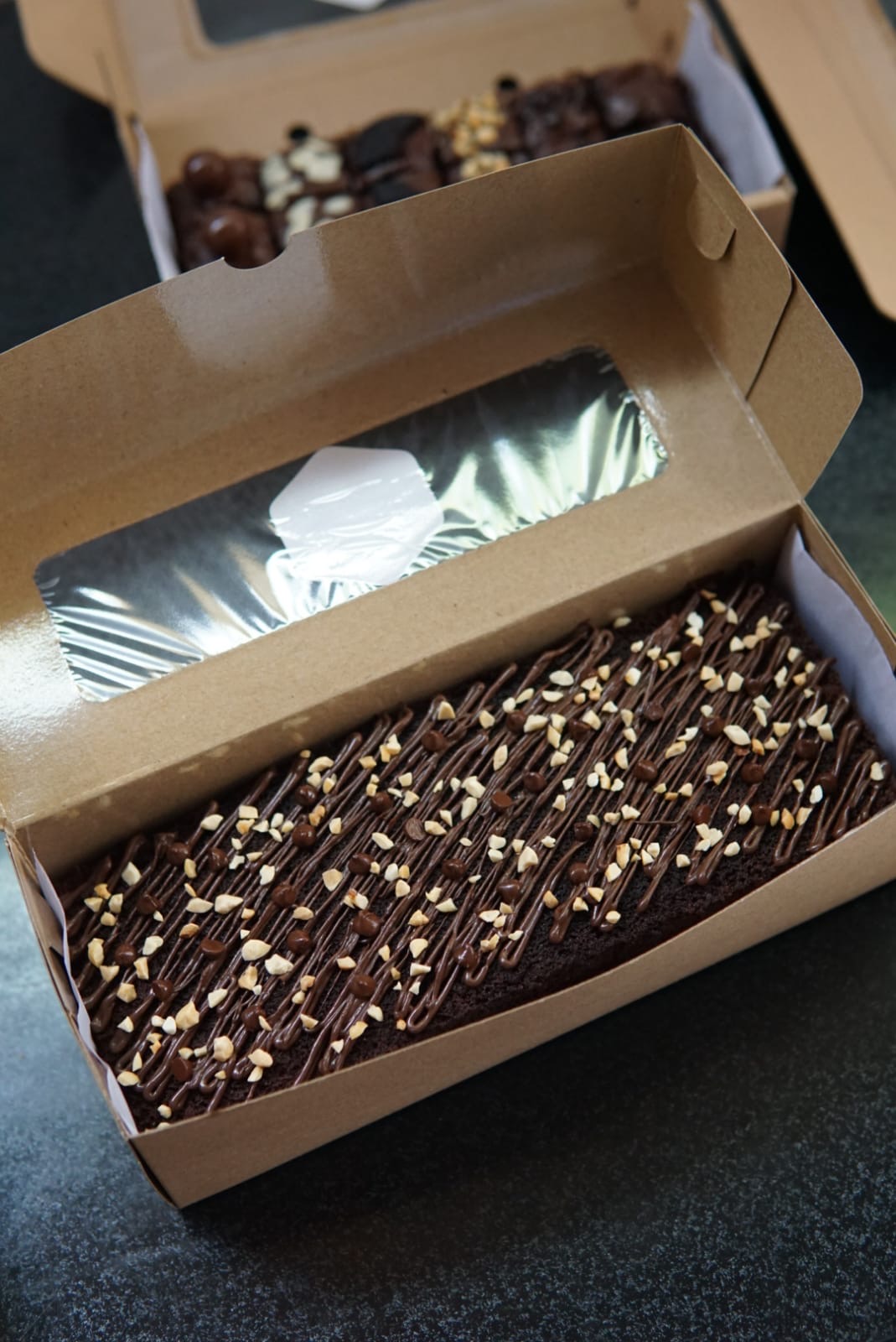 Brownies Kukus 9x24 (Chips Kacang)